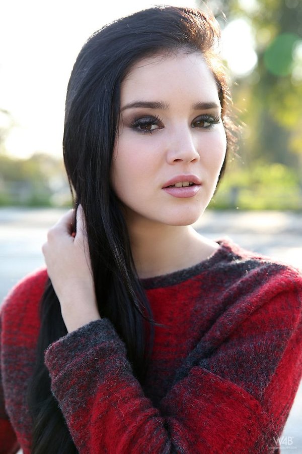 Ксения, 21